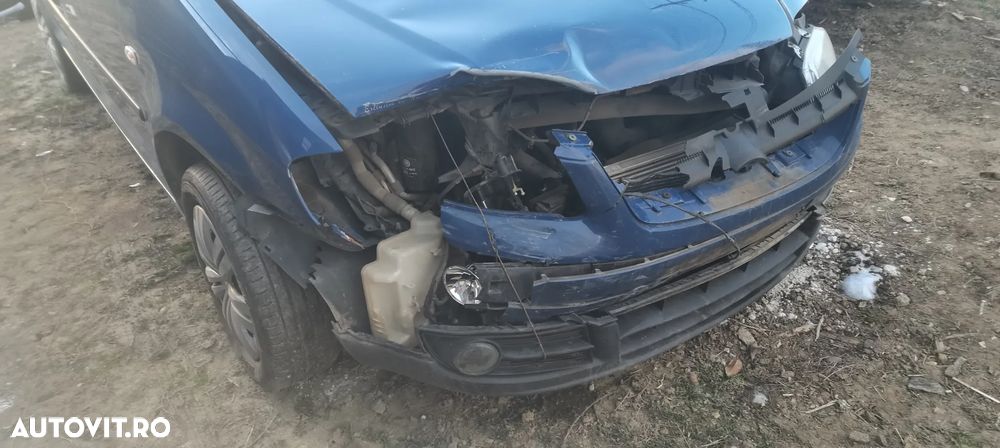 Volkswagen Caddy - 12