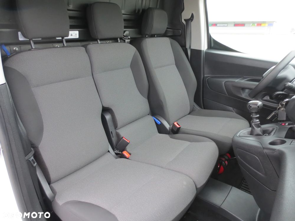 Peugeot PARTNER LONG ORYGINAŁ LAKIER i NISKI PRZEBIEG SALON PL. - 14