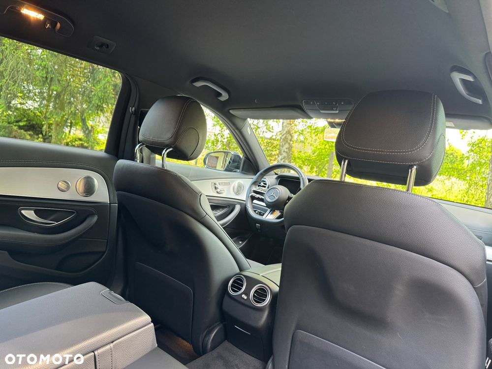 Mercedes-Benz Klasa E 300 de PHEV 4-Matic AMG 9G-Tronic - 18