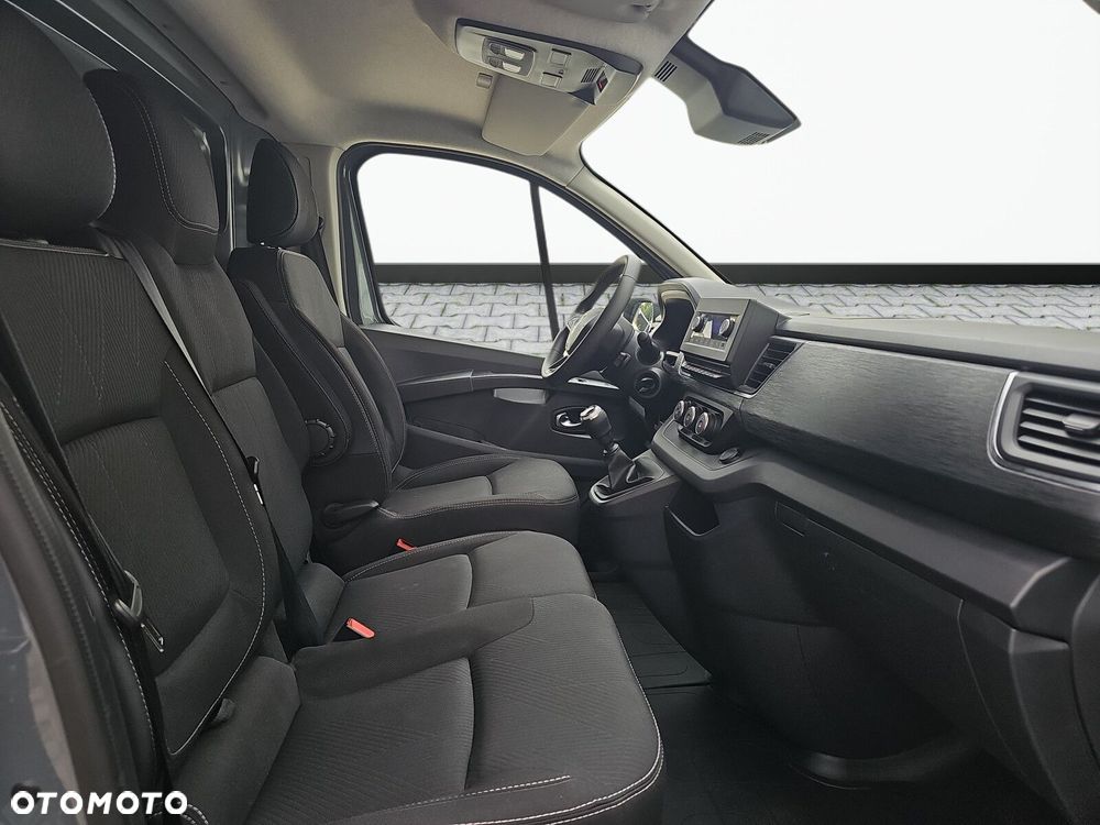 Renault Trafic - 13