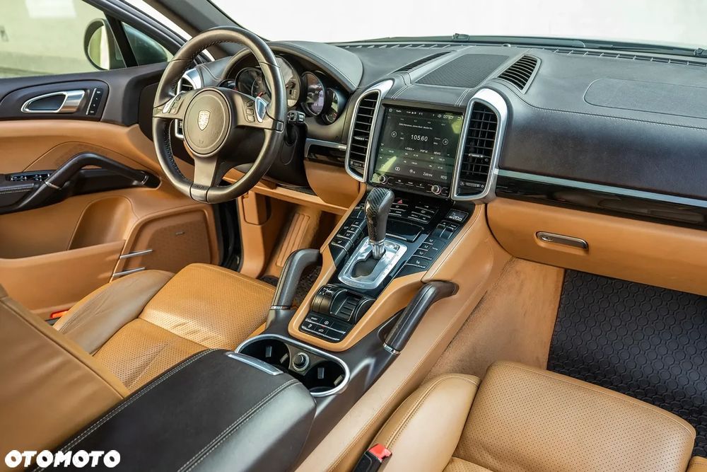 Porsche Cayenne S - 14