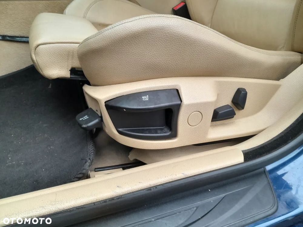 Fotele Kanapa Boczki Środek BMW F10 F11 Touring Jasna Skóra M-Pakiet - 6