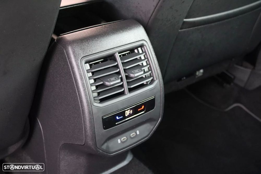 SEAT Leon ST 2.0 TDI FR DSG - 19