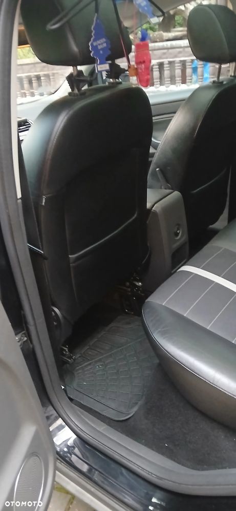 Ford Kuga 2.0 TDCi 2x4 Trend - 9