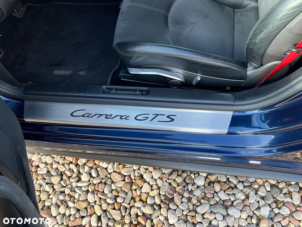 Porsche 911 Carrera GTS PDK - 26