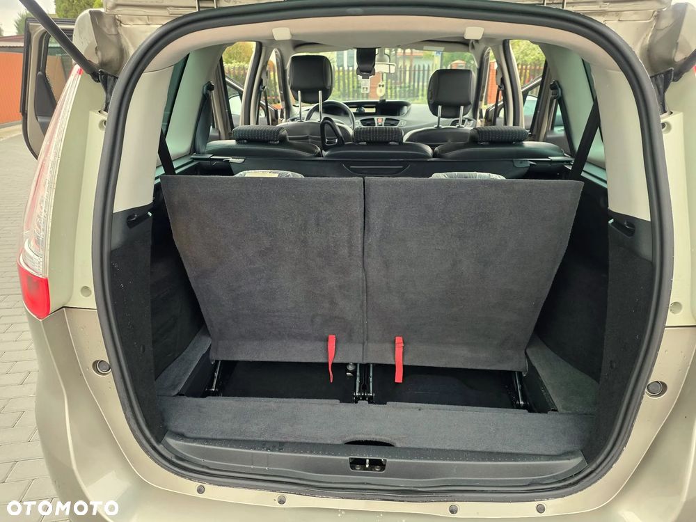 Renault Scenic - 16