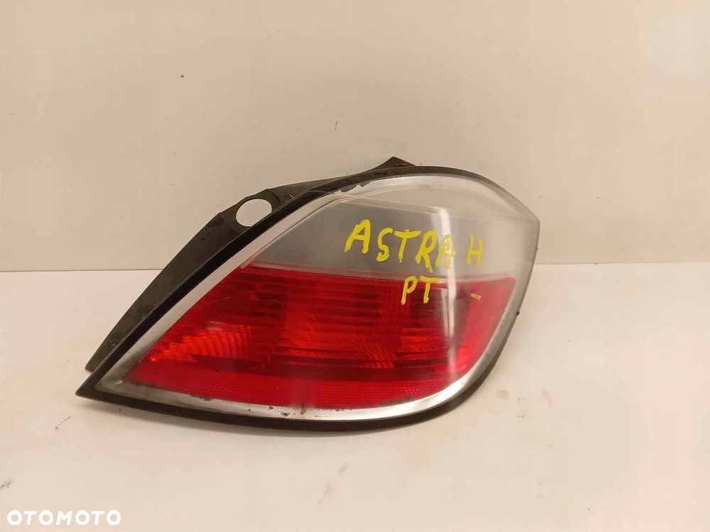 LAMPA PRAWA TYLNA TYŁ OPEL ASTRA III H 04-08 - 1