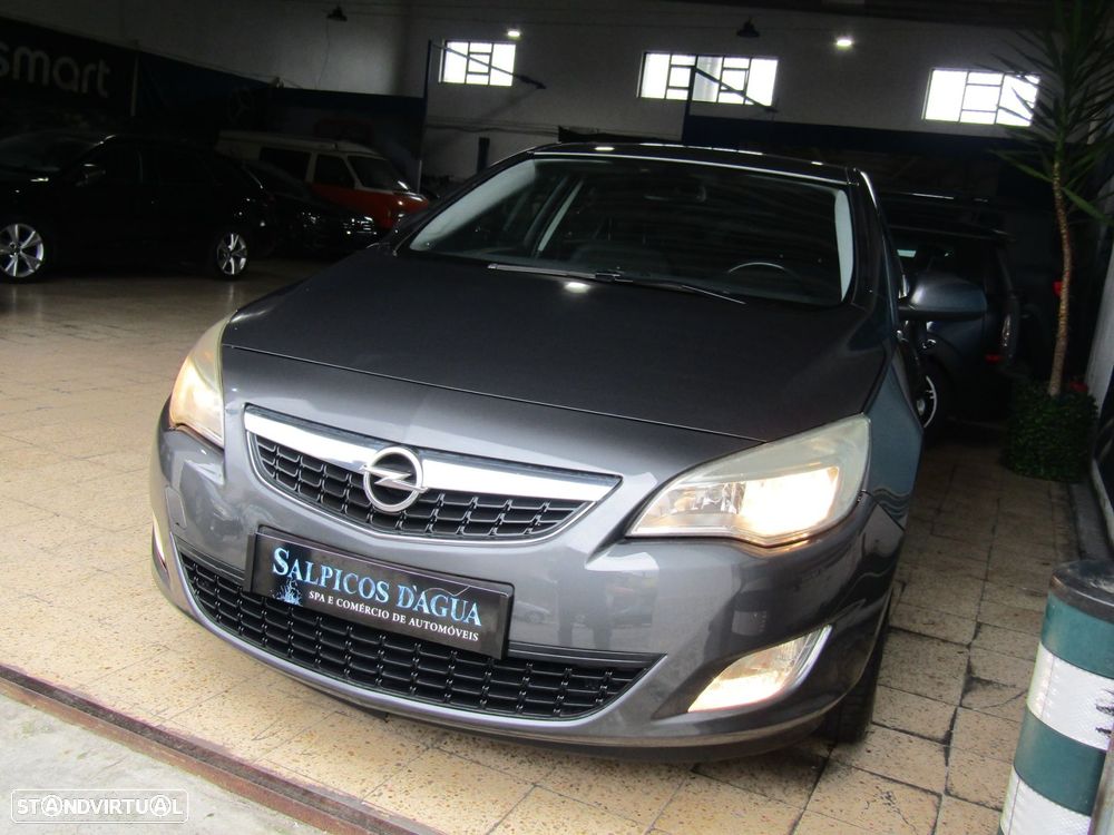 Opel Astra 1.7 CDTI Cosmo - 3