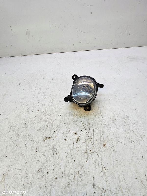 HALOGEN PRAWY PRZÓD AUDI A4 B8 A5 8T 8T0941700 - 1