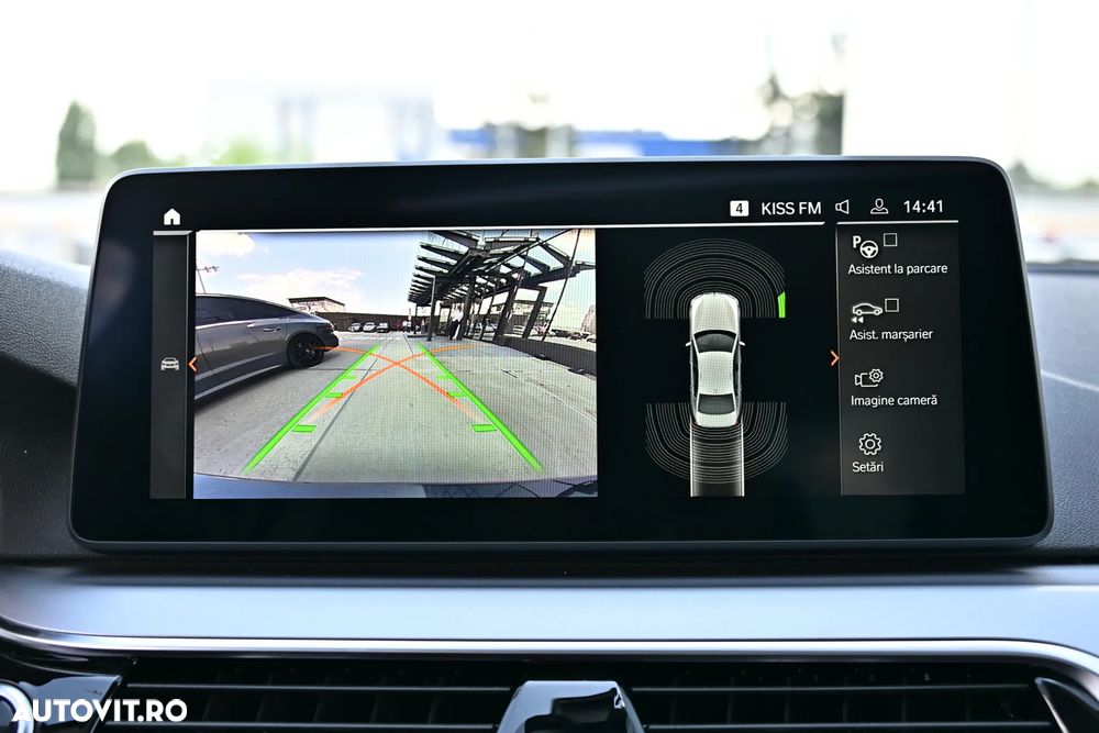 BMW Seria 5 530d xDrive AT MHEV - 18