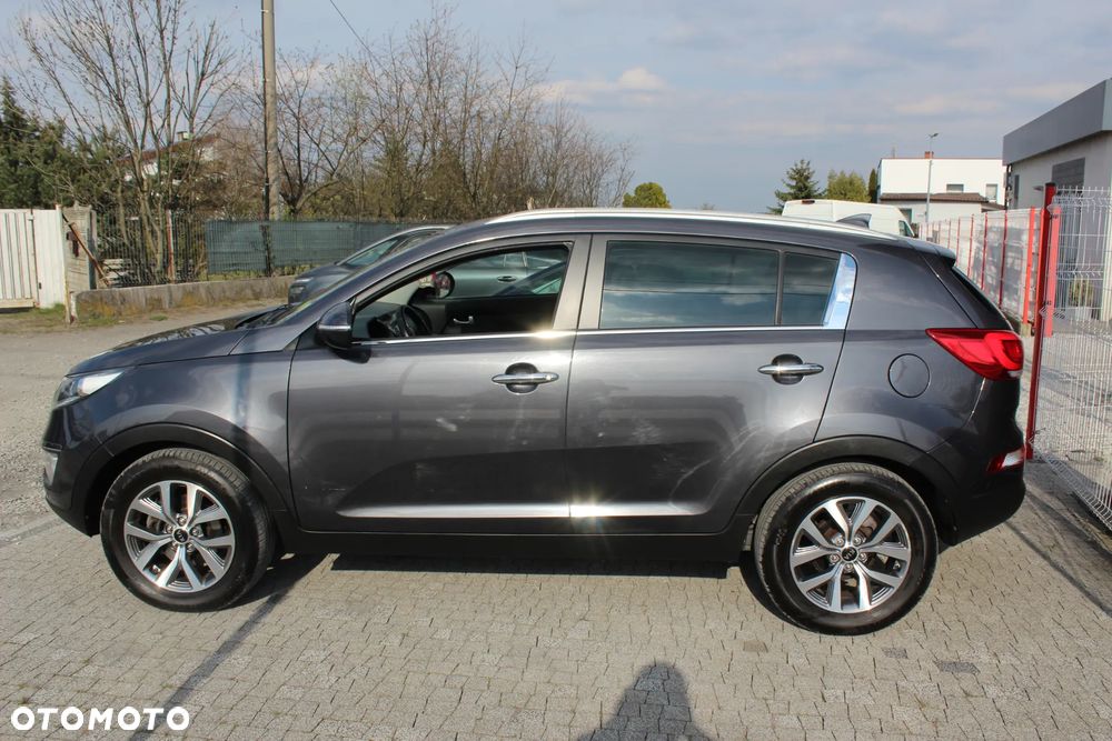 Kia Sportage 1.7 CRDI 2WD ISG Dream-Team Edition - 8
