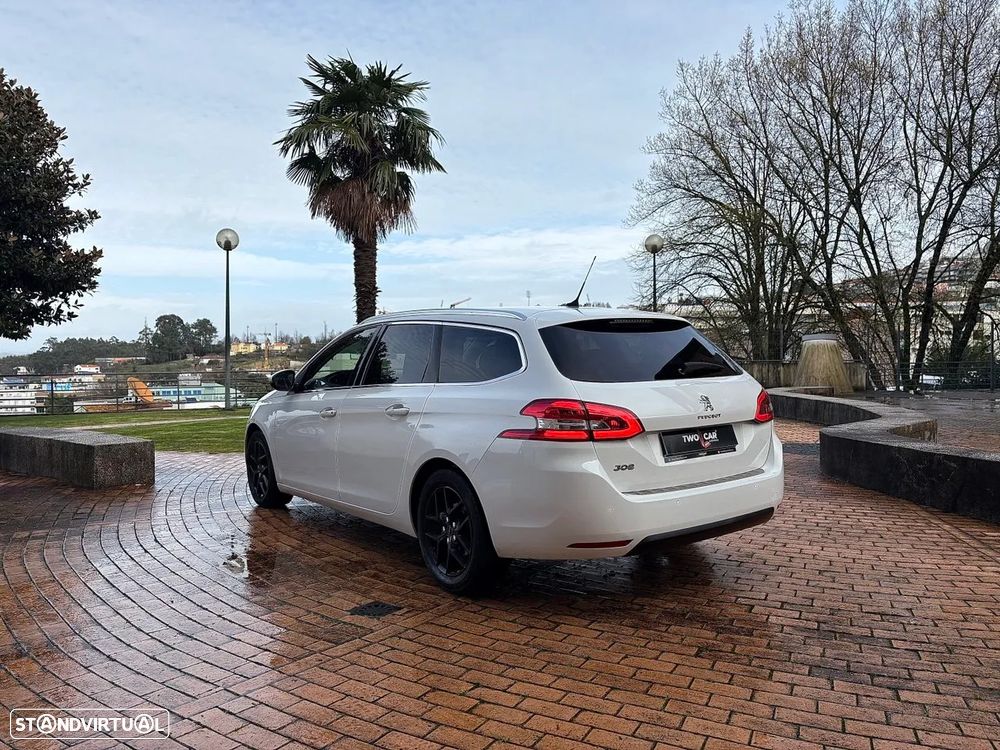 Peugeot 308 SW BlueHDi 130 EAT8 Allure - 4