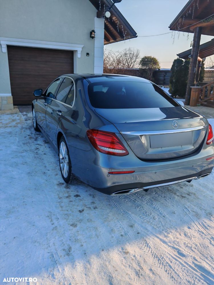 Mercedes-Benz E 220 d 4MATIC 9G-TRONIC - 15