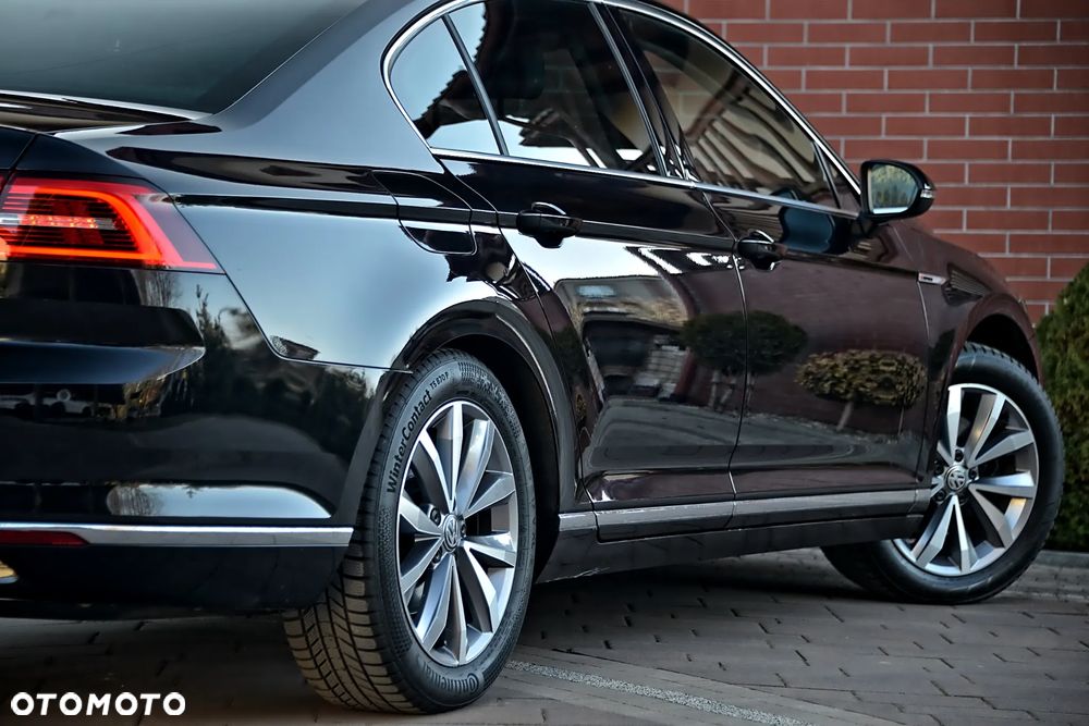 Volkswagen Passat 2.0 TDI SCR (BlueMotion Tech) 4Mot DSG Highline - 22