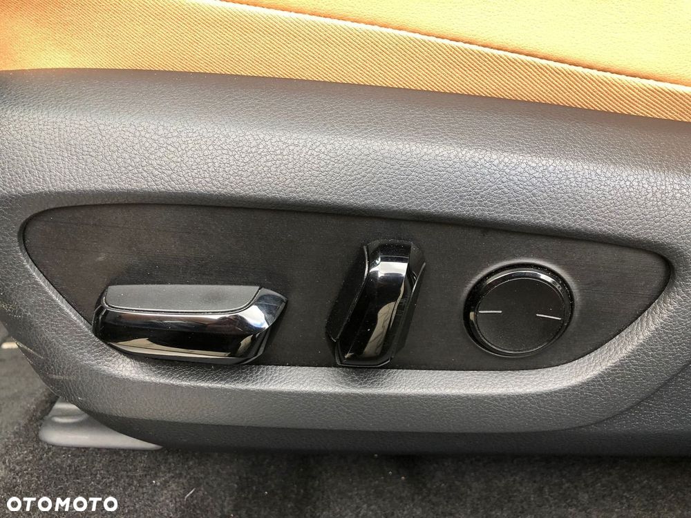 Lexus RX 450h+ Prestige - 34