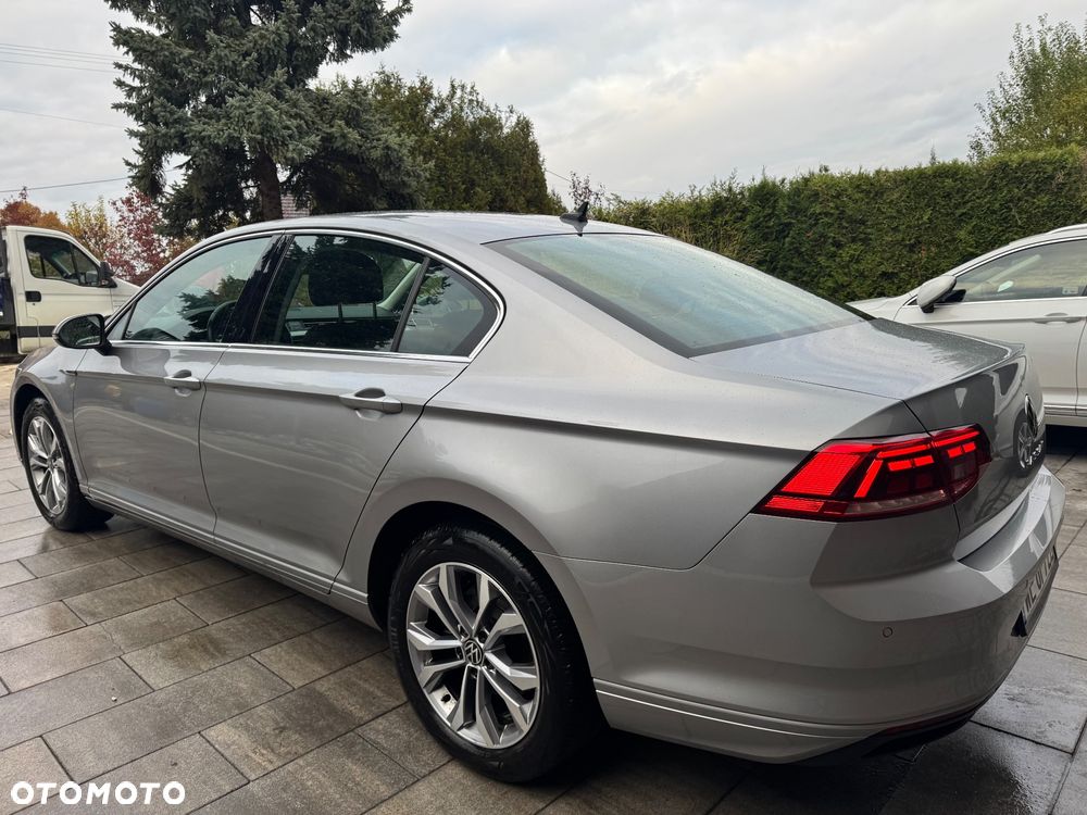 Volkswagen Passat 1.5 TSI EVO Business - 9