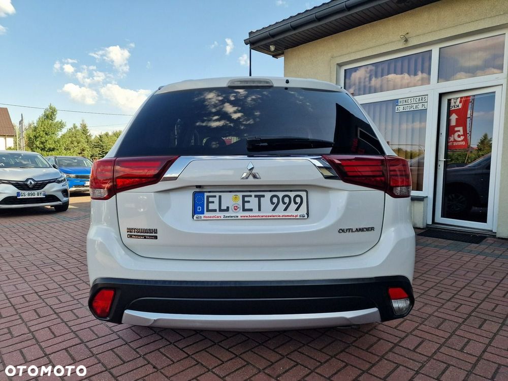 Mitsubishi Outlander - 7