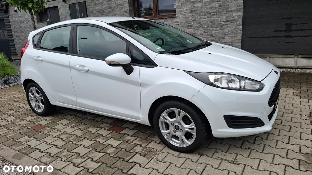 Ford Fiesta 1.6 TDCi SYNC Edition - 6