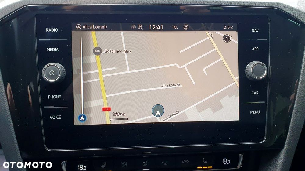 Volkswagen Passat - 23