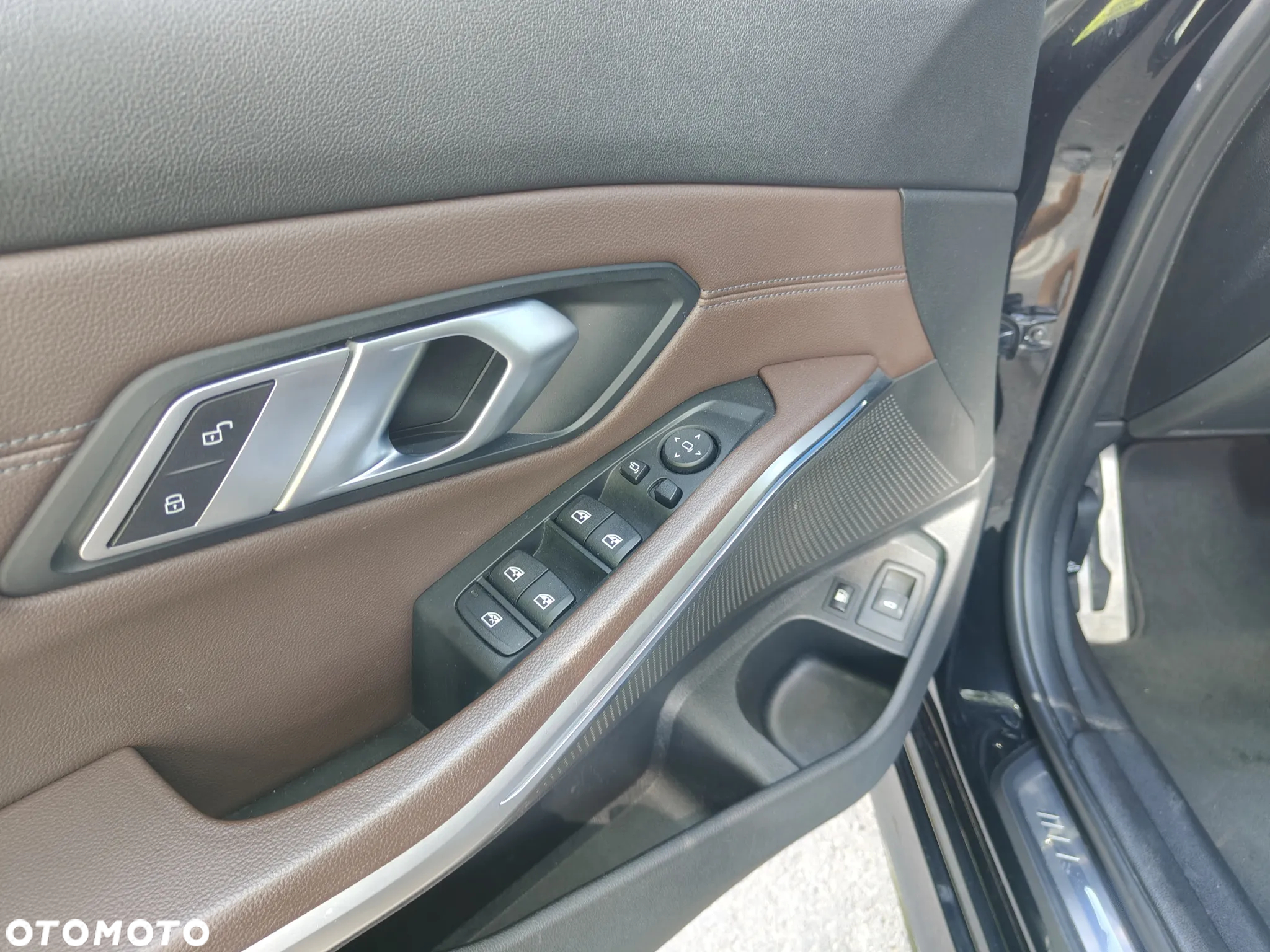 BMW Seria 3 330e Touring M Sport - 21