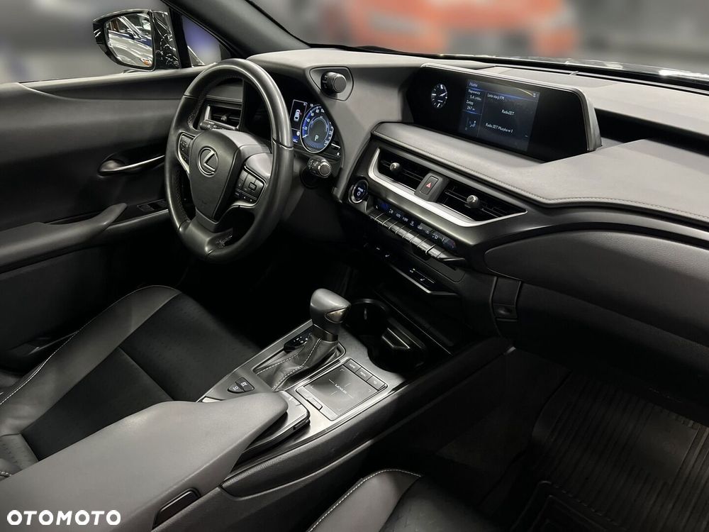 Lexus UX 250h GPF F Impression 2WD - 18