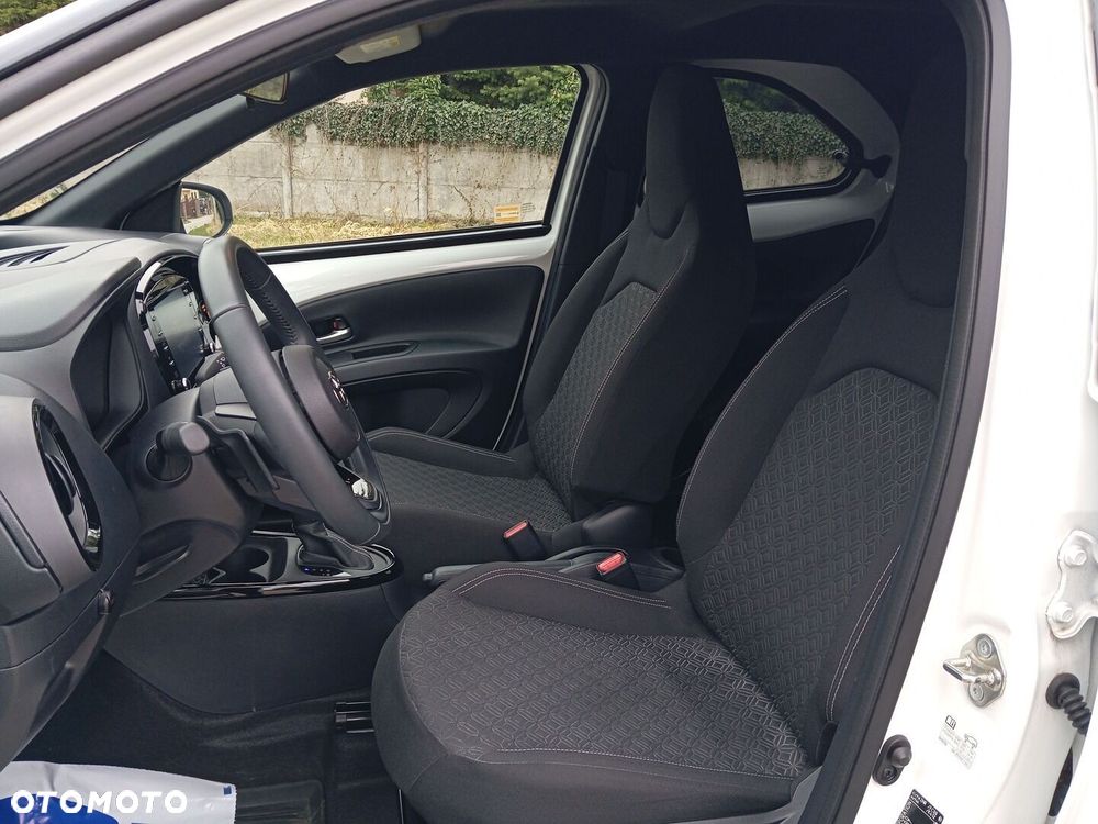 Toyota Aygo X 1.0 VVT-i Style CVT - 15