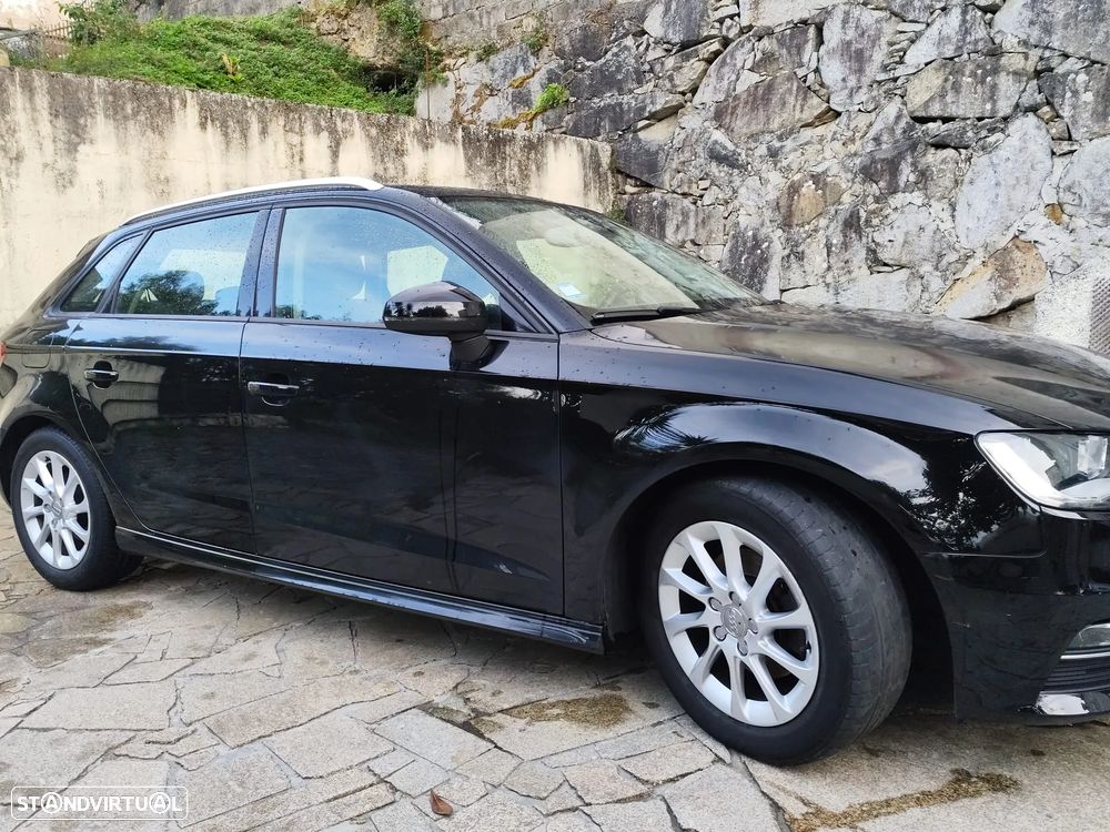 Audi A3 Sportback - 1