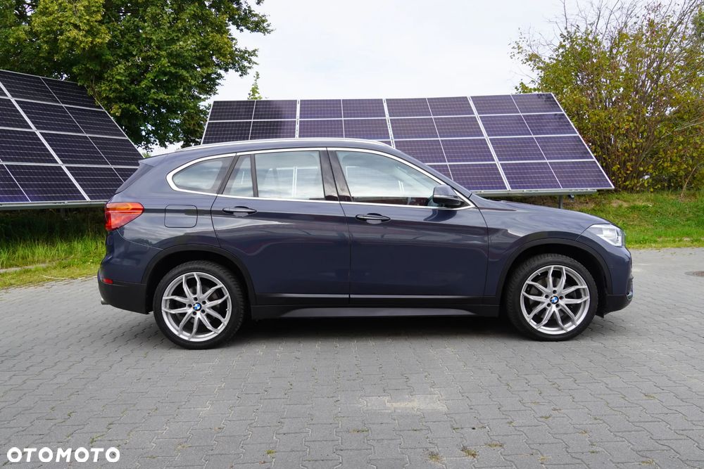 BMW X1 xDrive20d - 12