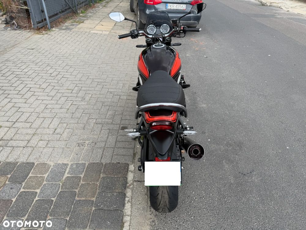 Kawasaki Z 900 RS - 8