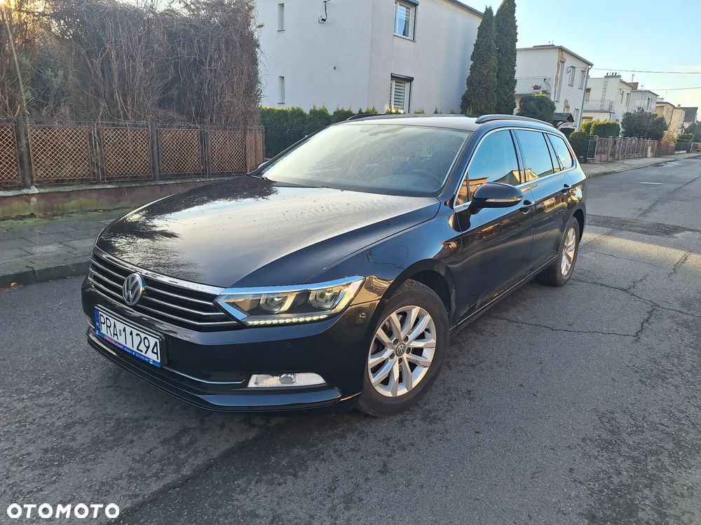 Volkswagen Passat 2.0 TDI SCR DSG Comfortline - 1