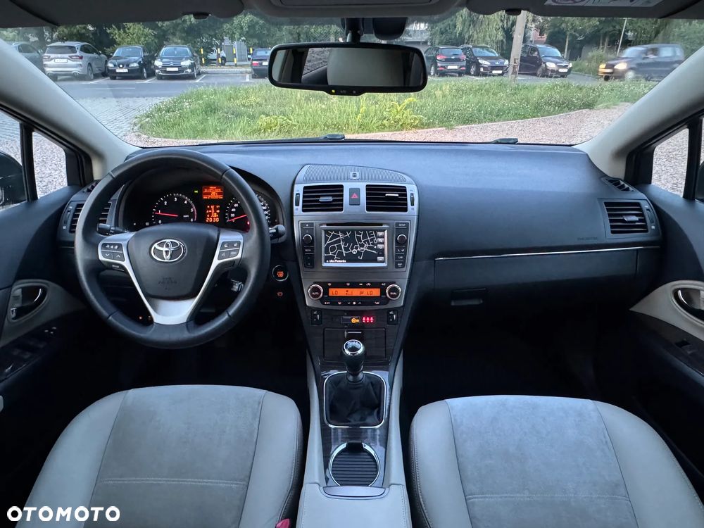 Toyota Avensis - 5