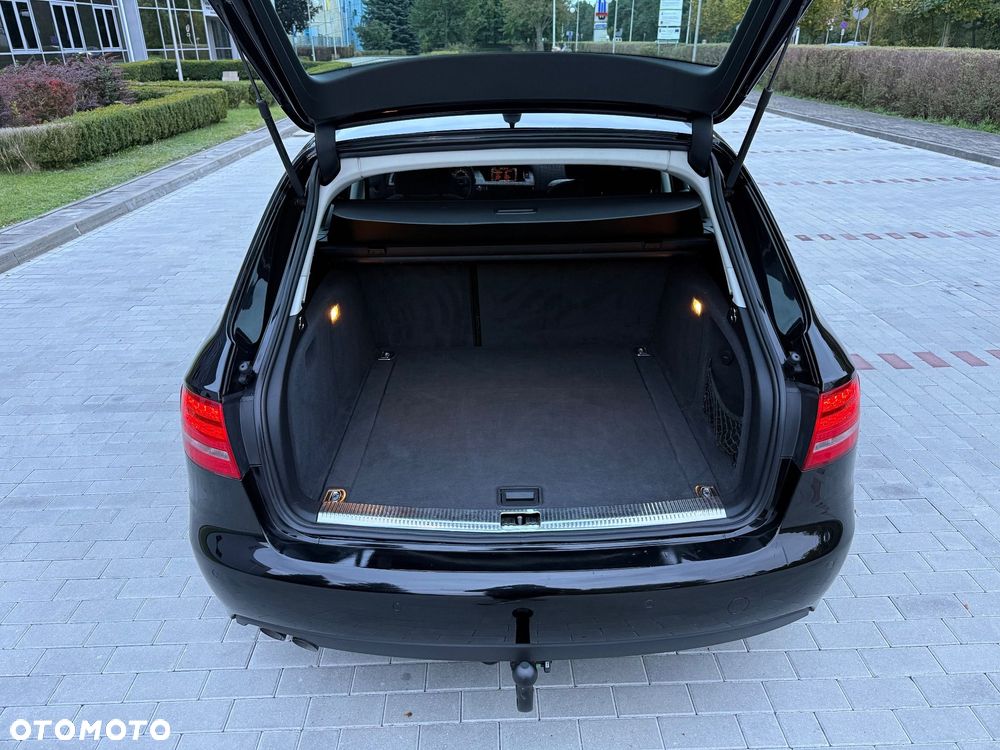 Audi A4 Avant - 30