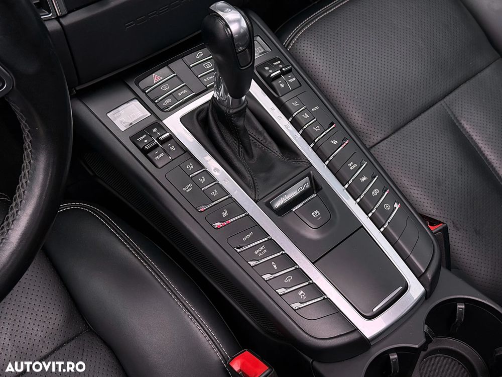 Porsche Macan - 21