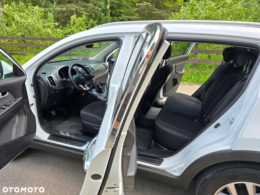 Kia Sportage 1.7 CRDI 2WD Dream-Team Edition - 18