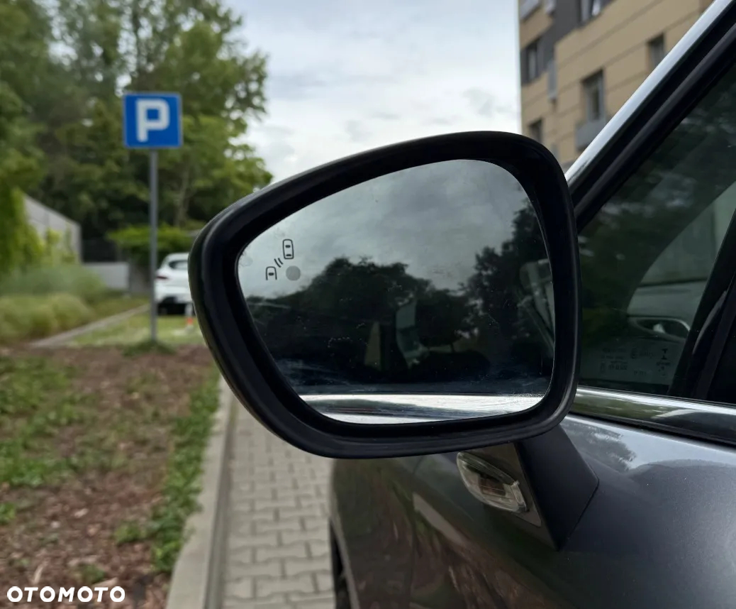 Citroën C4 PureTech 130 Stop&Start EAT8 SHINE - 20