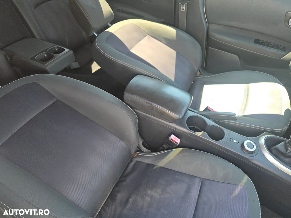 Nissan Qashqai 1.6 DCI 4 x 4 DPF tekna - 10