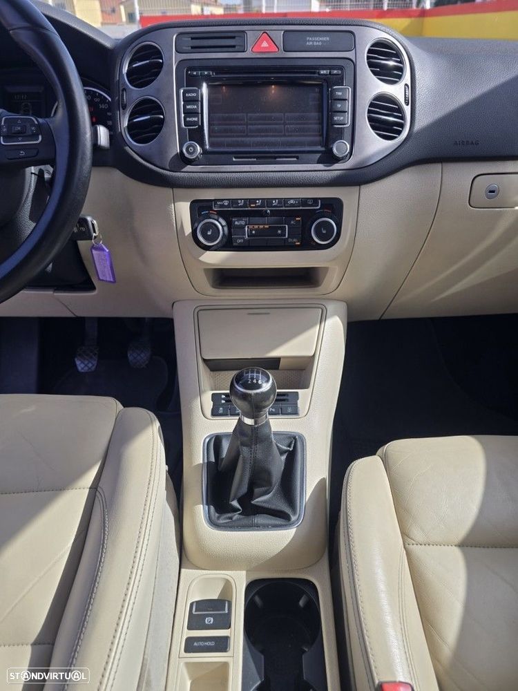 VW Tiguan 1.4 TSI Sport 4Motion - 19