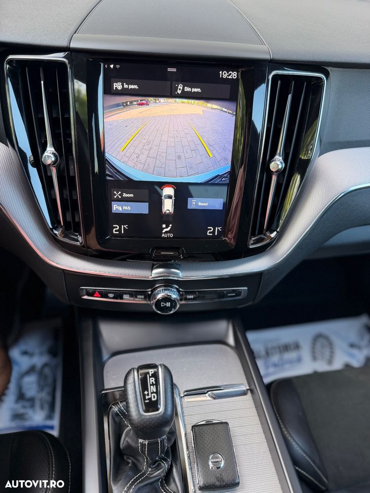 Volvo XC 60 D4 AWD Geartronic RDesign - 20