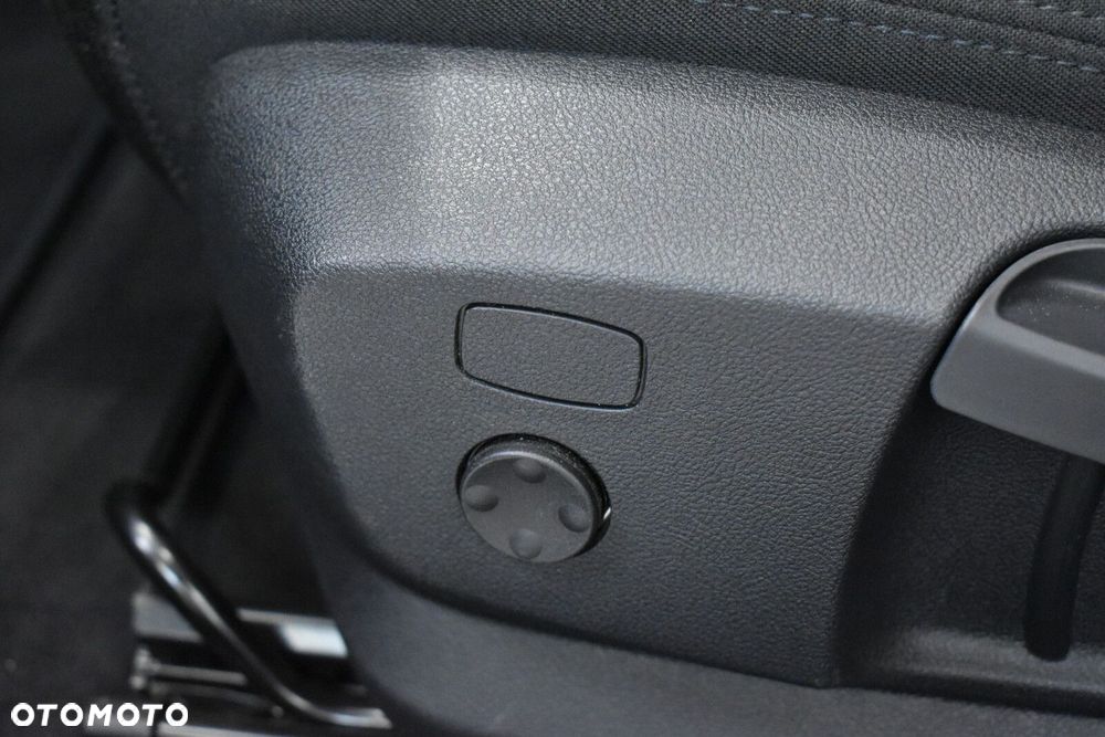 BMW Seria 1 118i Advantage - 10