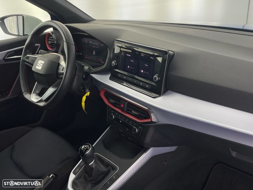 SEAT Arona 1.0 TSI FR - 24