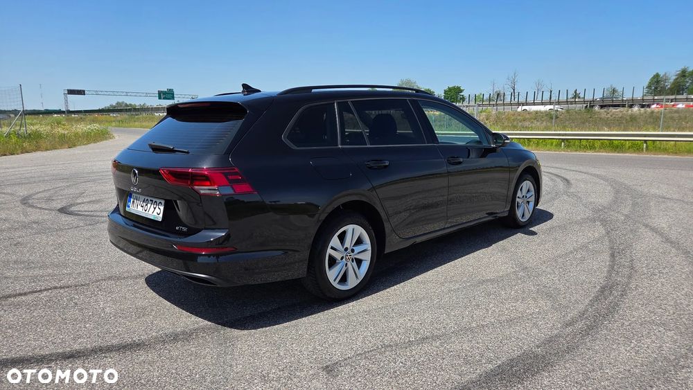 Volkswagen Golf 1.5 eTSI Life DSG - 5