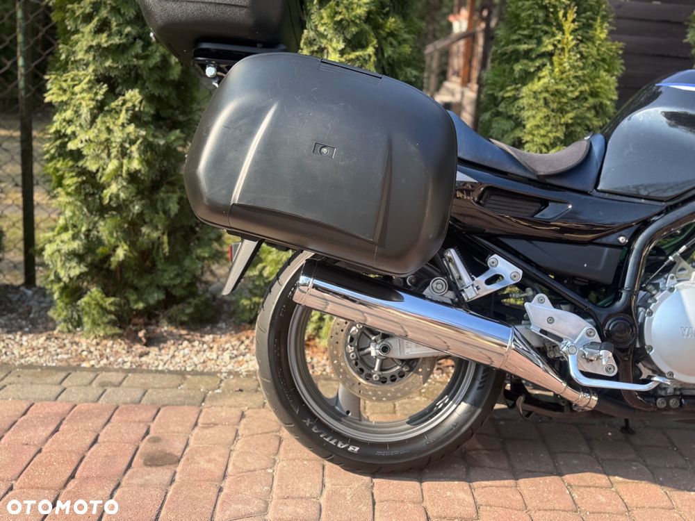 Yamaha XJ - 7