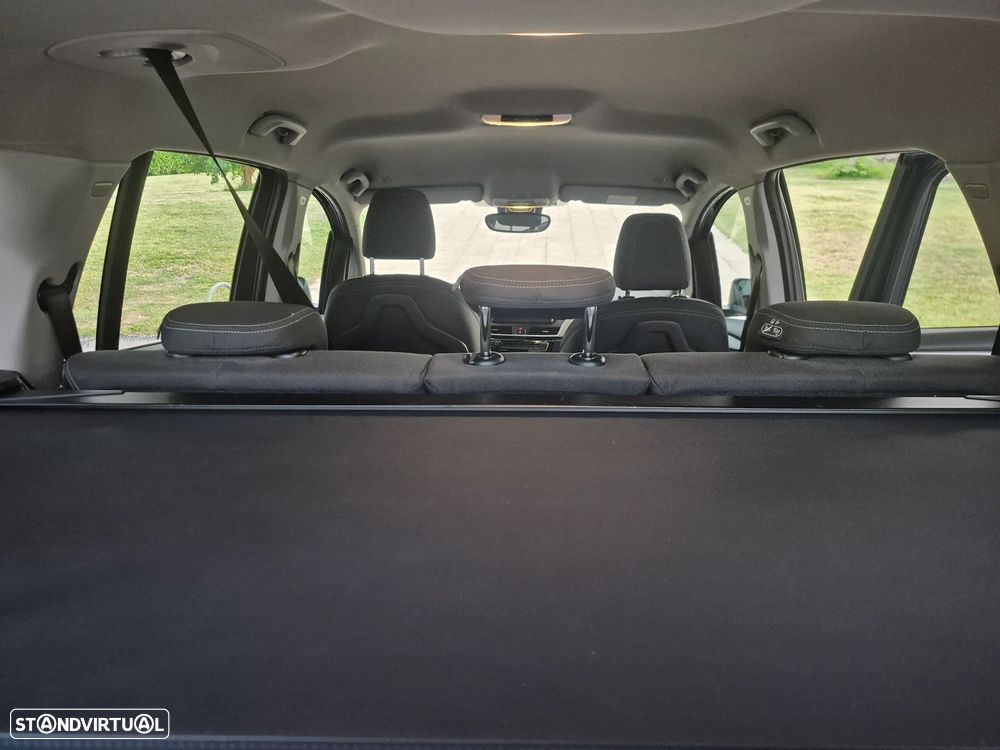 BMW 216 Gran Tourer d - 11