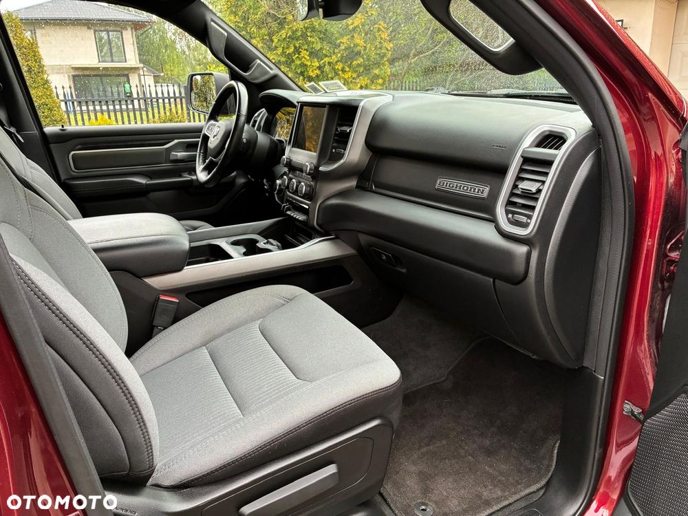 RAM 1500 5.7 Quad Cab Bighorn - 19