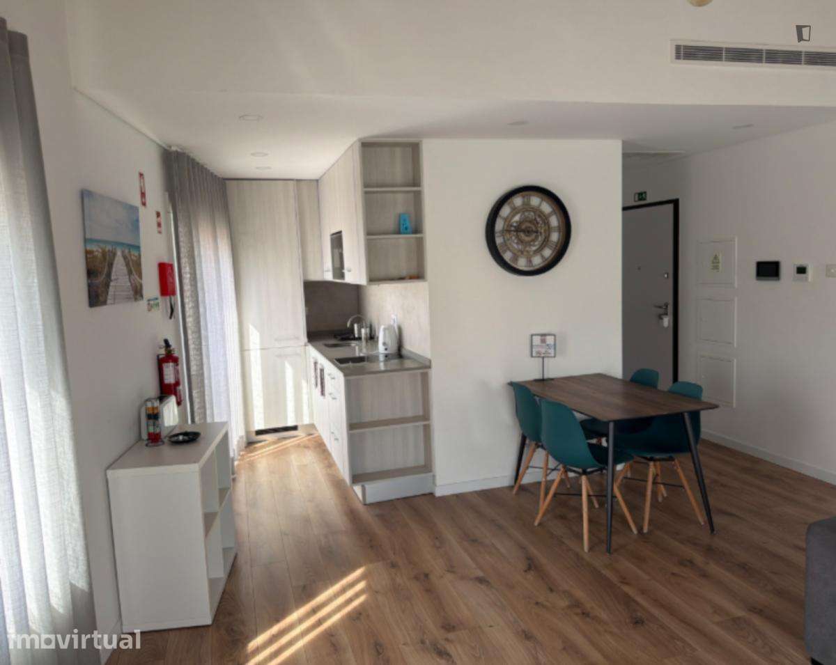 Apartamento com 1 quartos - localizado em Benfica Lisbon - Grande imagem: 4/13