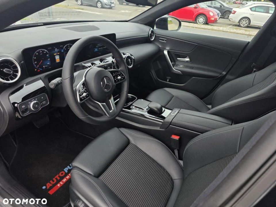 Mercedes-Benz CLA - 13