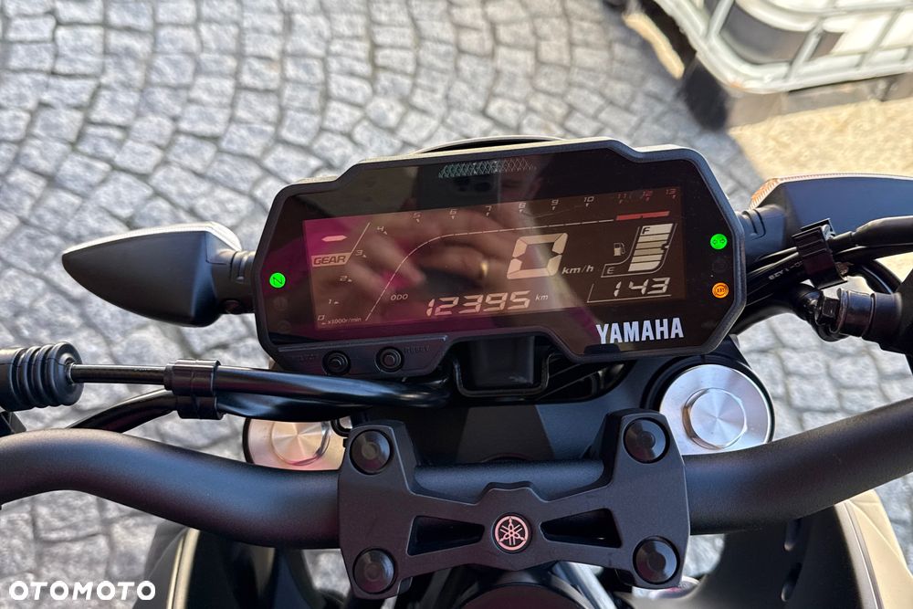 Yamaha MT - 12