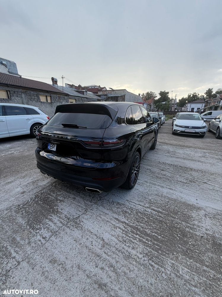 Porsche Cayenne Standard - 6