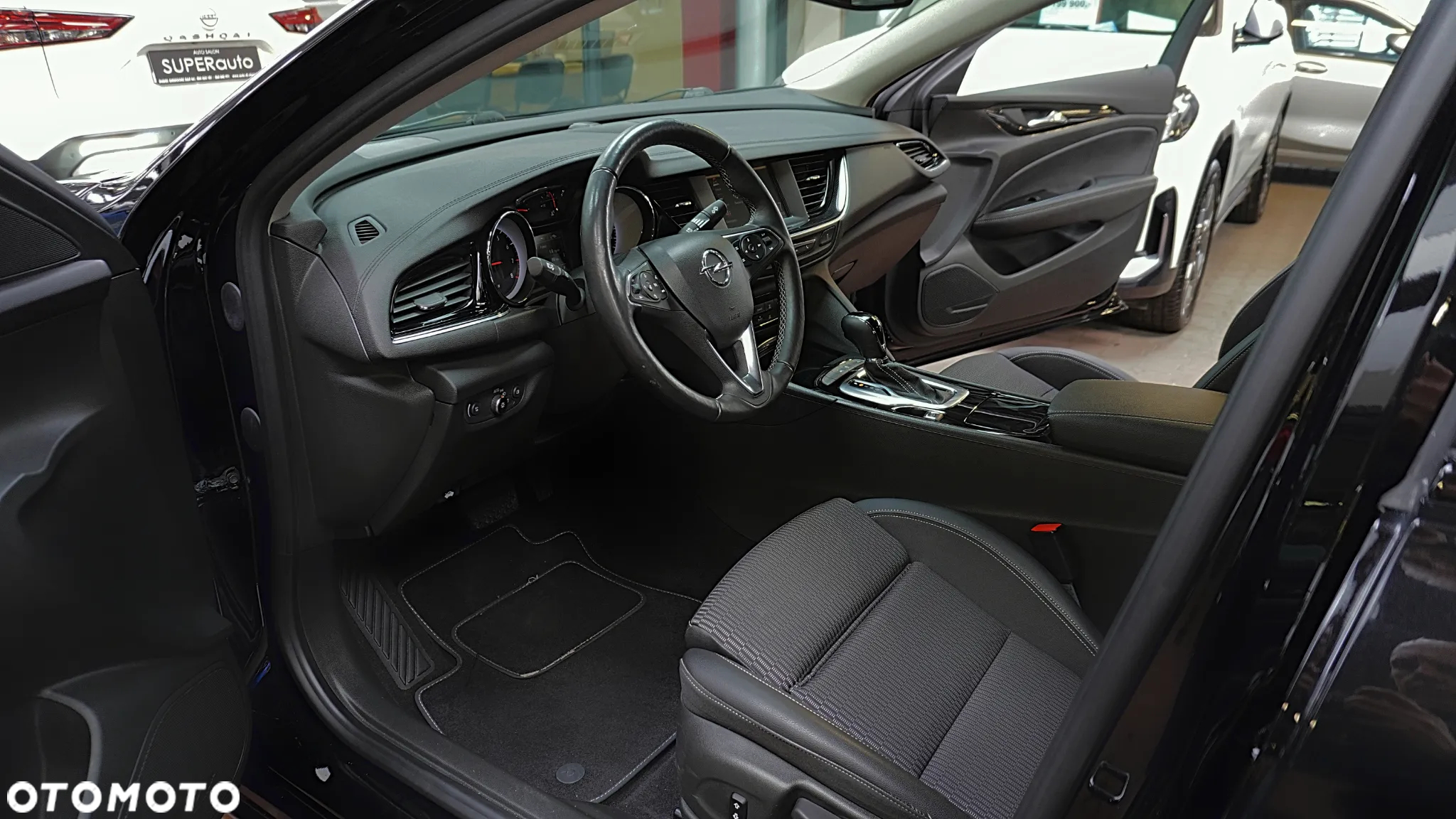 Opel Insignia 1.5 T Innovation S&S - 13