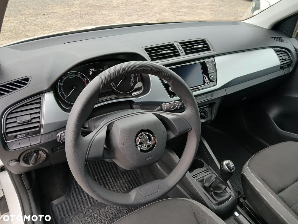 Skoda Fabia 1.0 Ambition - 10